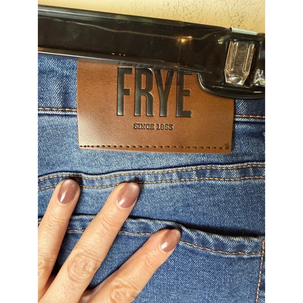 Frye High Rise Amari Jeans Women 31 Blue Tapered Leg Stretch Denim Designer
